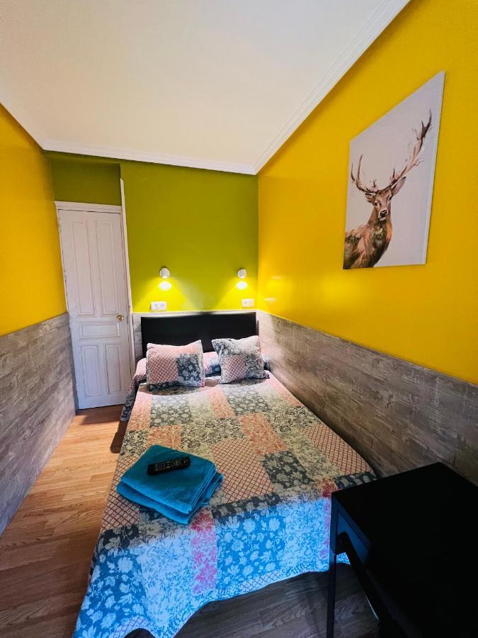 Hostal Numancia Мадрид Екстериор снимка