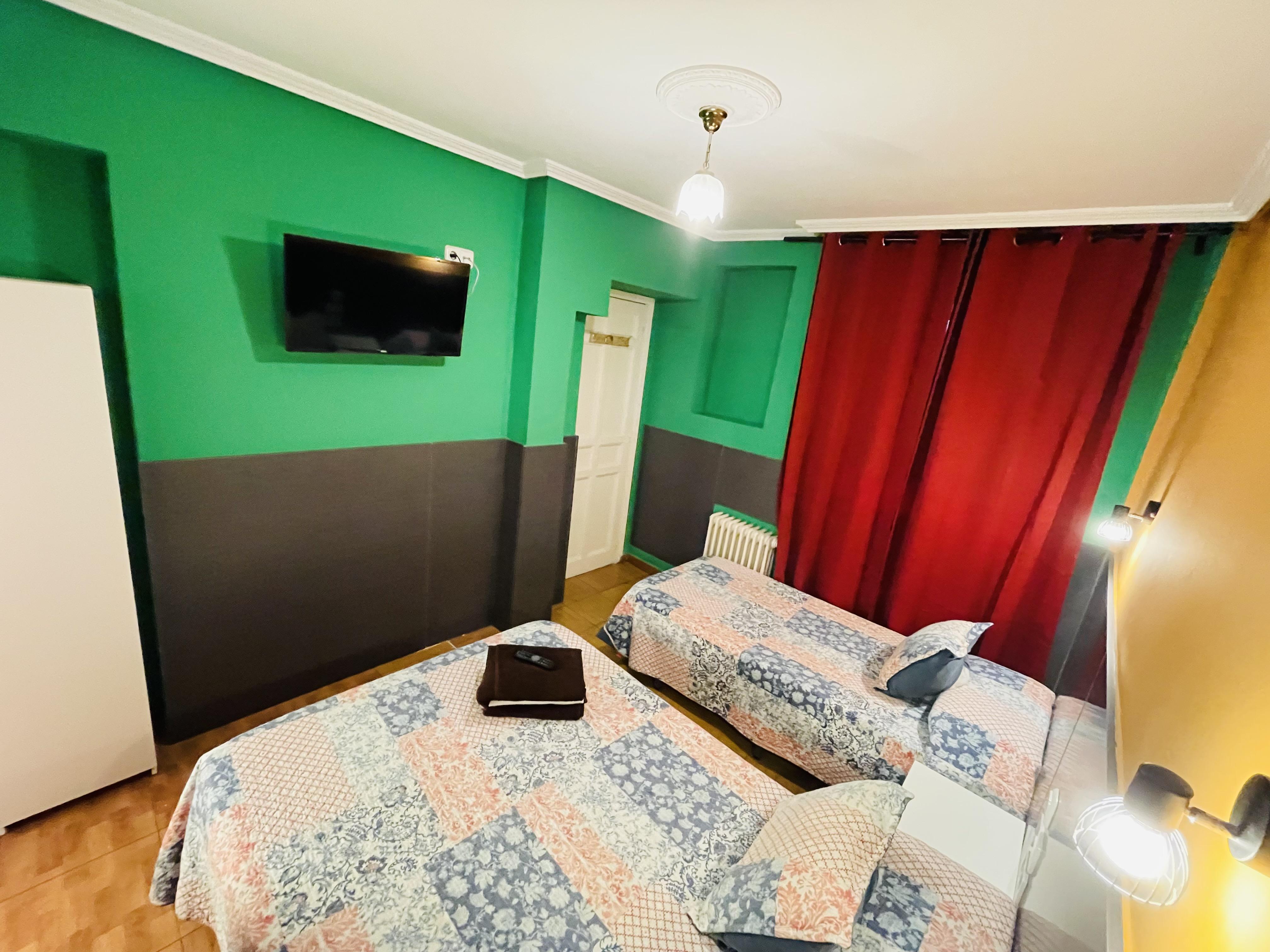 Hostal Numancia Мадрид Екстериор снимка