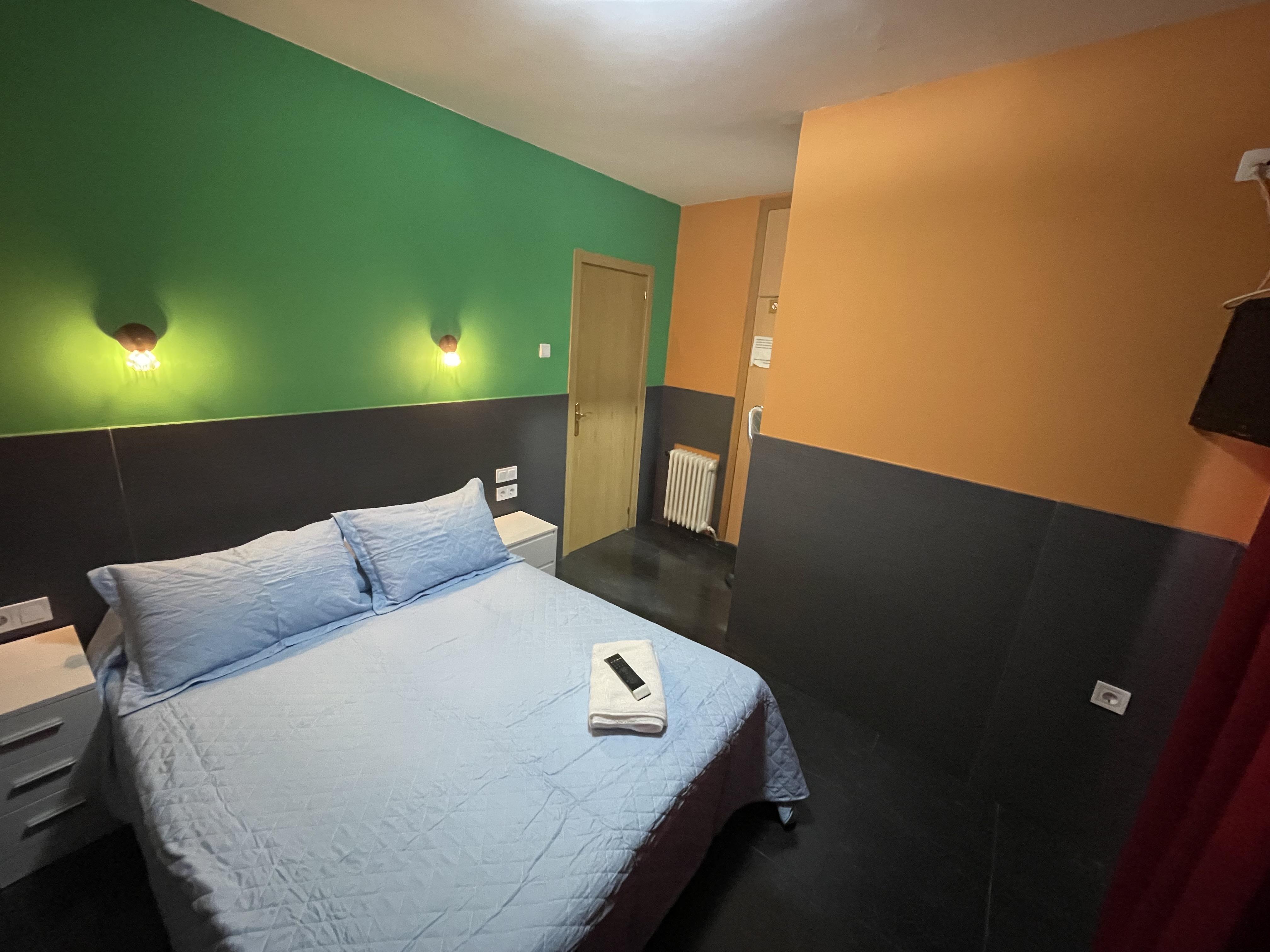 Hostal Numancia Мадрид Екстериор снимка