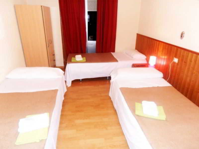 Hostal Numancia Мадрид Екстериор снимка