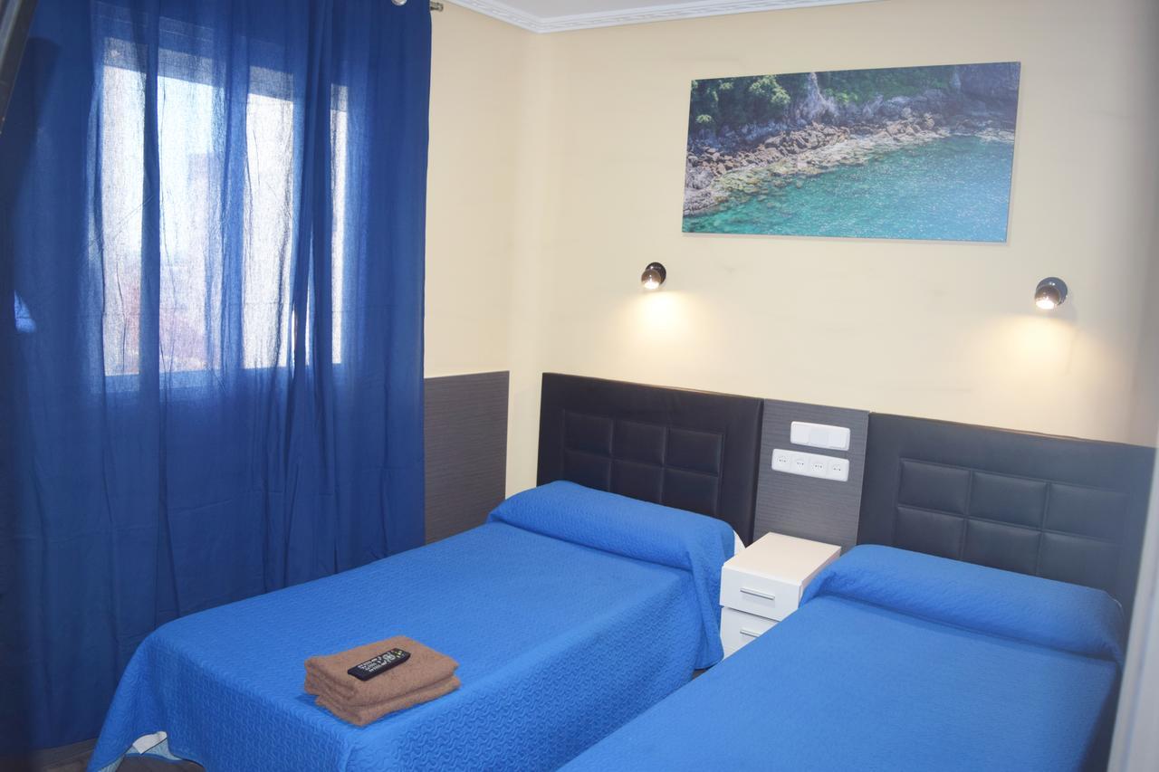 Hostal Numancia Мадрид Екстериор снимка