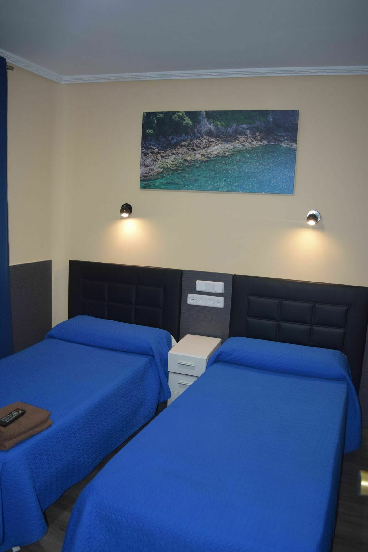 Hostal Numancia Мадрид Екстериор снимка